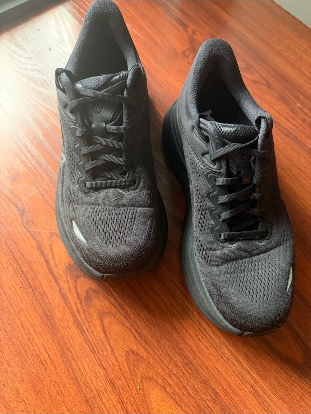 HOKA Bondi 9 Women’s 9.5 Wide 2E (approx. Men’s 8 Wide) Black